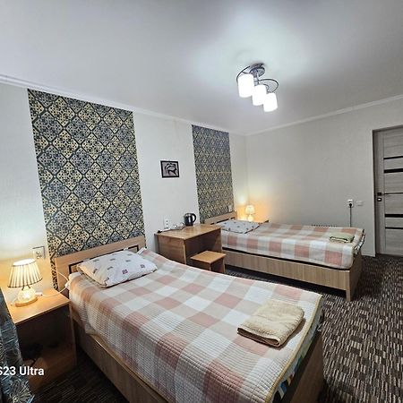 Guest House Mira Kochkor Exterior foto
